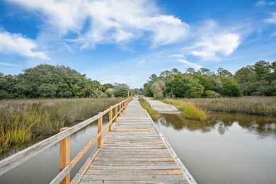 Beach Townhome/Townhouse Active Under Contract in North Charleston, South Carolina