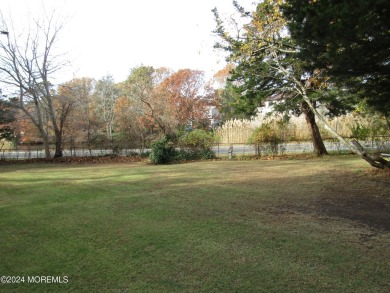 Beach Lot Sale Pending in Ocean Gate, New Jersey