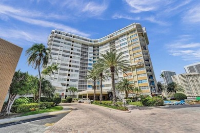 Beach Condo For Sale in Hallandale Beach, Florida