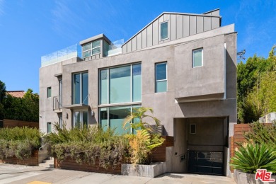 Beach Home For Sale in Santa Monica, California