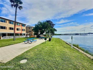 Beach Condo For Sale in Daytona Beach, Florida