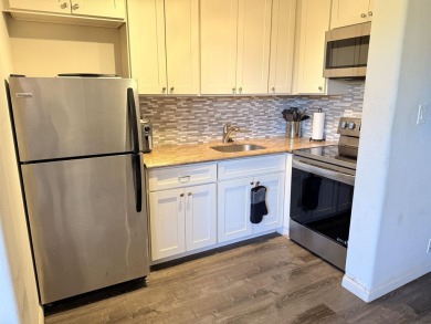 Beach Condo For Sale in Lahaina, Hawaii