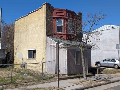 Beach Home For Sale in Atlantic City, New Jersey