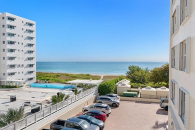 Beach Condo For Sale in Lauderdale BY The Sea, Florida