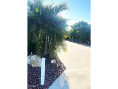 Beach Lot For Sale in Fort Myers, Florida