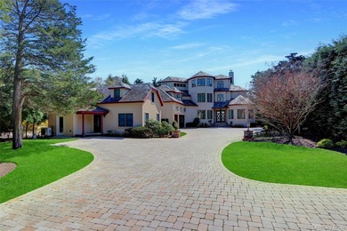Beach Home For Sale in Northport, New York