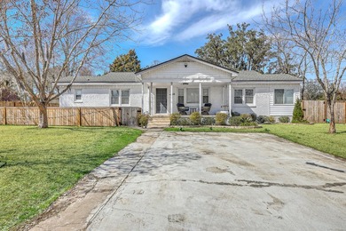 Beach Home Active Under Contract in Hanahan, South Carolina