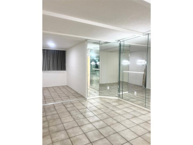 Beach Condo For Sale in Miami Beach, Florida