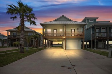 Beach Home For Sale in Port Aransas, Texas