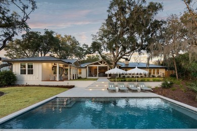 Beach Home For Sale in Mount Pleasant, South Carolina