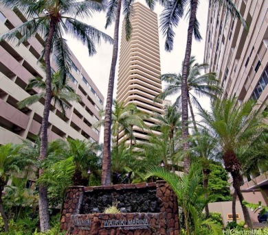 Beach Condo For Sale in Honolulu, Hawaii