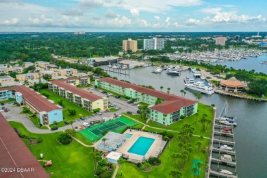 Beach Condo For Sale in Daytona Beach, Florida