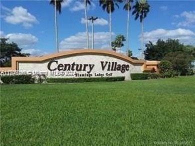 Beach Condo For Sale in Pembroke Pines, Florida