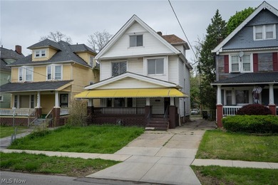 Beach Home For Sale in Cleveland, Ohio