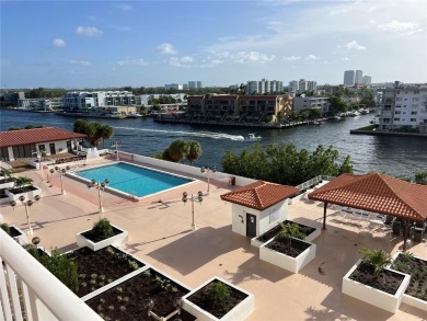 Beach Condo For Sale in Sunny Isles Beach, Florida