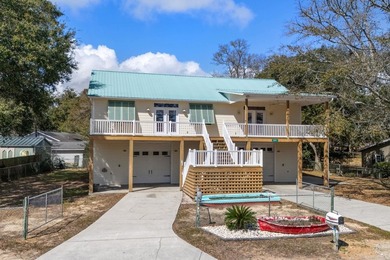 Beach Home For Sale in Murrells Inlet, South Carolina