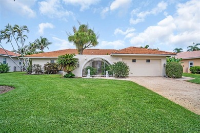 Beach Home Sale Pending in St. Petersburg, Florida