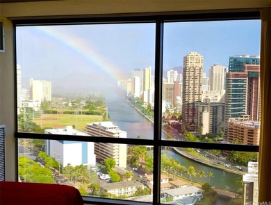 Beach Condo For Sale in Honolulu, Hawaii
