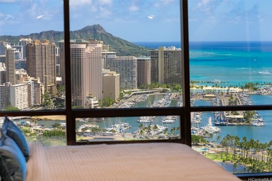 Beach Condo For Sale in Honolulu, Hawaii