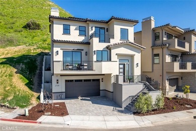 Beach Home For Sale in Pismo Beach, California