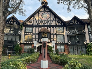 Beach Condo For Sale in Lauderhill, Florida