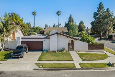 Beach Home For Sale in Costa Mesa, California
