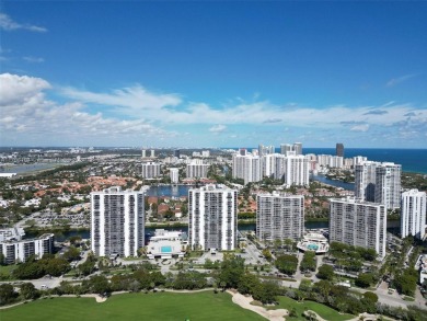 Beach Condo For Sale in Aventura, Florida