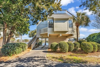Beach Home For Sale in Pawleys Island, South Carolina