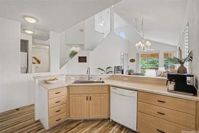 Beach Condo Active Under Contract in Honolulu, Hawaii