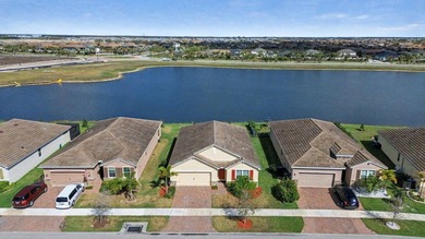 Beach Home Active Under Contract in Port Saint Lucie, Florida