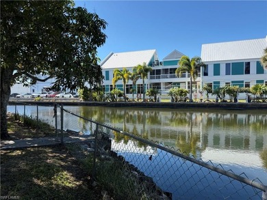 Beach Home For Sale in Naples, Florida