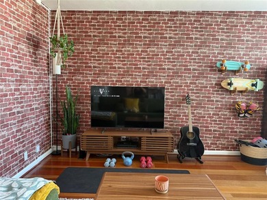 Beach Condo For Sale in Miami Beach, Florida