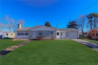 Beach Home Active Under Contract in North Kingstown, Rhode Island