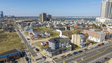Beach Home For Sale in Atlantic City, New Jersey