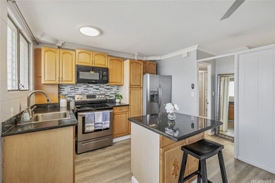 Beach Condo For Sale in Honolulu, Hawaii