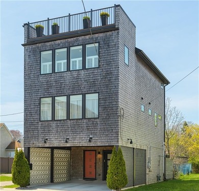 Beach Condo For Sale in Narragansett, Rhode Island