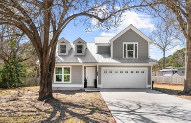 Beach Home For Sale in Mount Pleasant, South Carolina