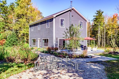 Beach Home For Sale in Brunswick, Maine