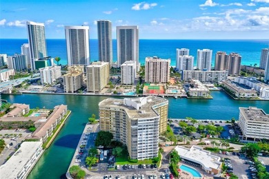 Beach Condo For Sale in Hallandale Beach, Florida
