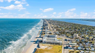 Beach Condo For Sale in Daytona Beach, Florida