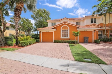 Beach Townhome/Townhouse For Sale in Boynton Beach, Florida