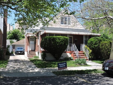 Beach Home For Sale in Far Rockaway, New York
