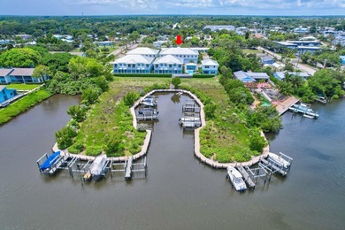 Beach Townhome/Townhouse For Sale in Stuart, Florida