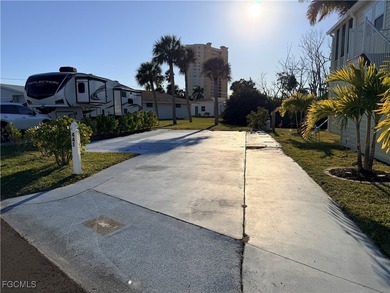 Beach Lot For Sale in Fort Myers, Florida