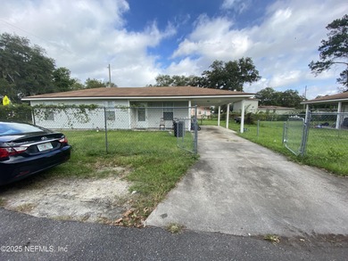 Beach Home Active Under Contract in Jacksonville, Florida