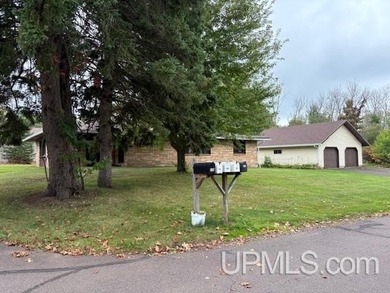 Beach Home For Sale in Ironwood, Michigan
