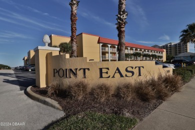 Beach Condo For Sale in New Smyrna Beach, Florida