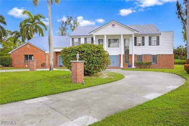 Beach Home For Sale in Fort Myers, Florida
