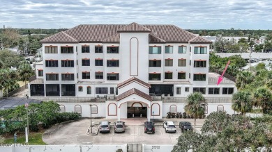 Beach Condo For Sale in New Smyrna Beach, Florida