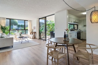 Beach Condo Active Under Contract in Honolulu, Hawaii